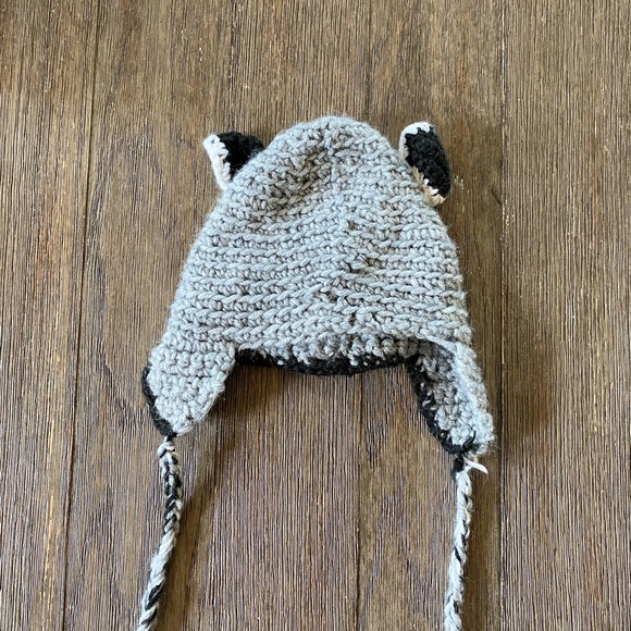 4/$20 Crochet raccoon infant hat - Picture 4 of 5
